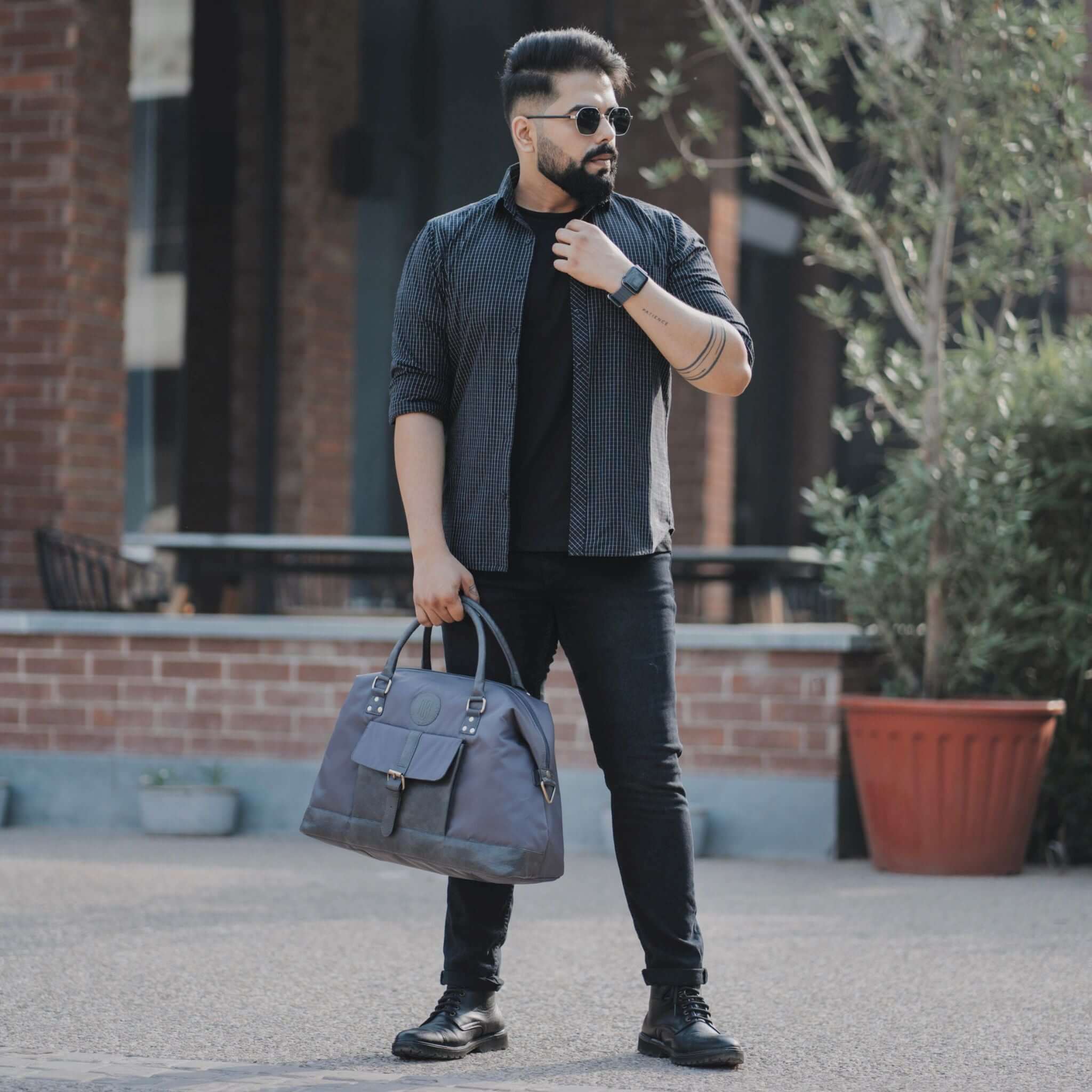 Mona B - Rearden Duffle - RP-405 BLK