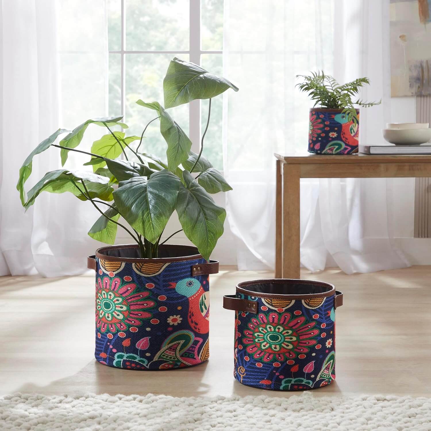 Mona B Trio of Green Elegance Oasis Transform Your Space with Our Set of 3 Stylish Planters