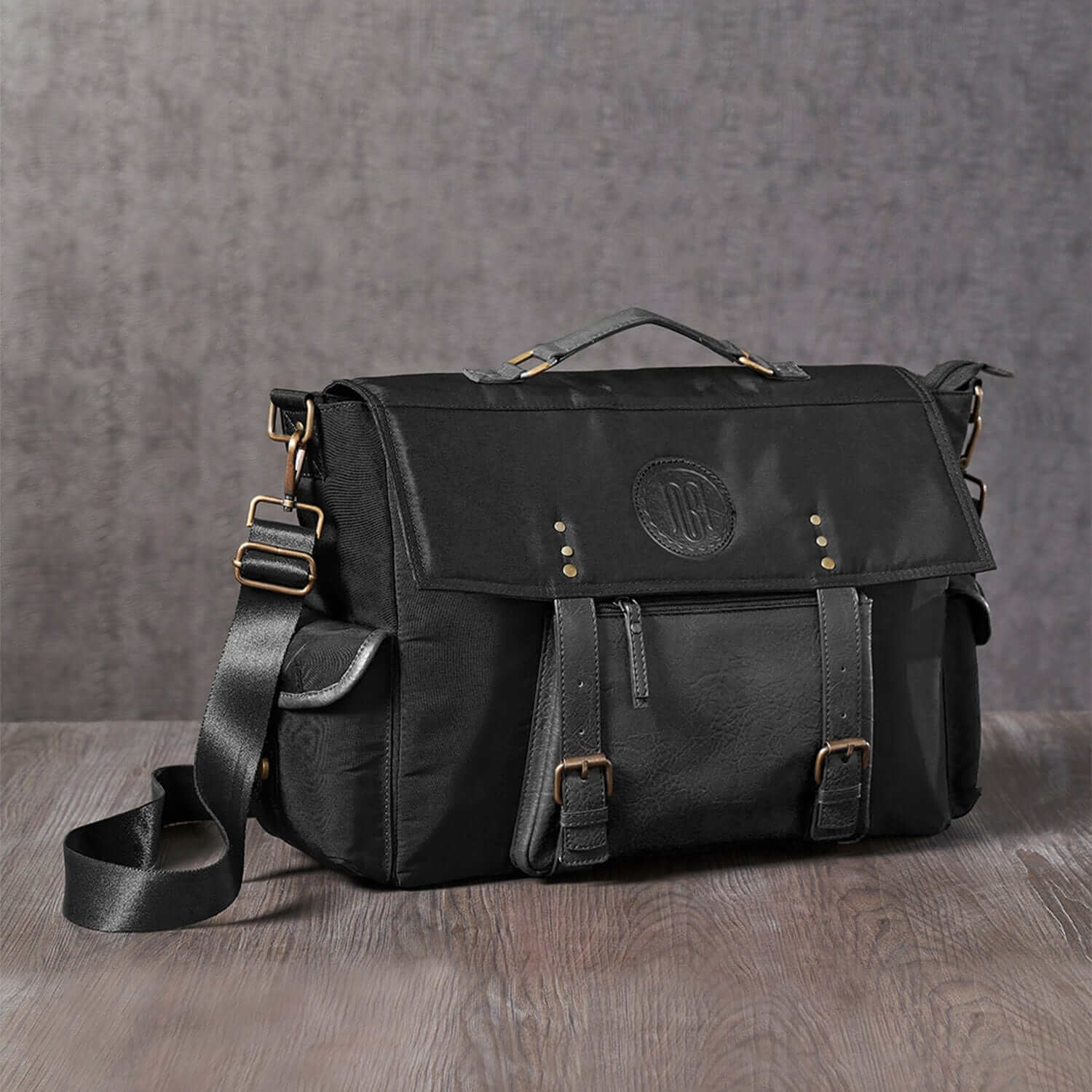 Mona B - Unisex Messenger Bag for upto 14" Laptop/Mac Book/Tablet with Stylish Design: Hudson Black - RP-307 BLK